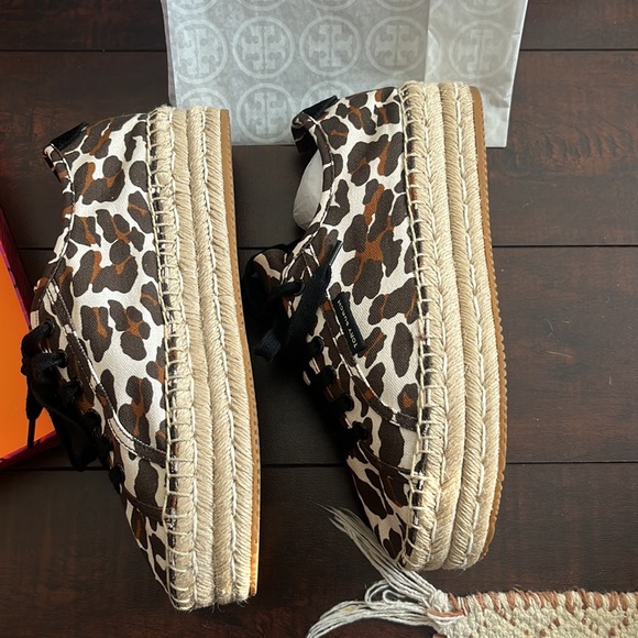 Tory Burch Reva Leopard Platform Sneakers - Picture 4 of 11
